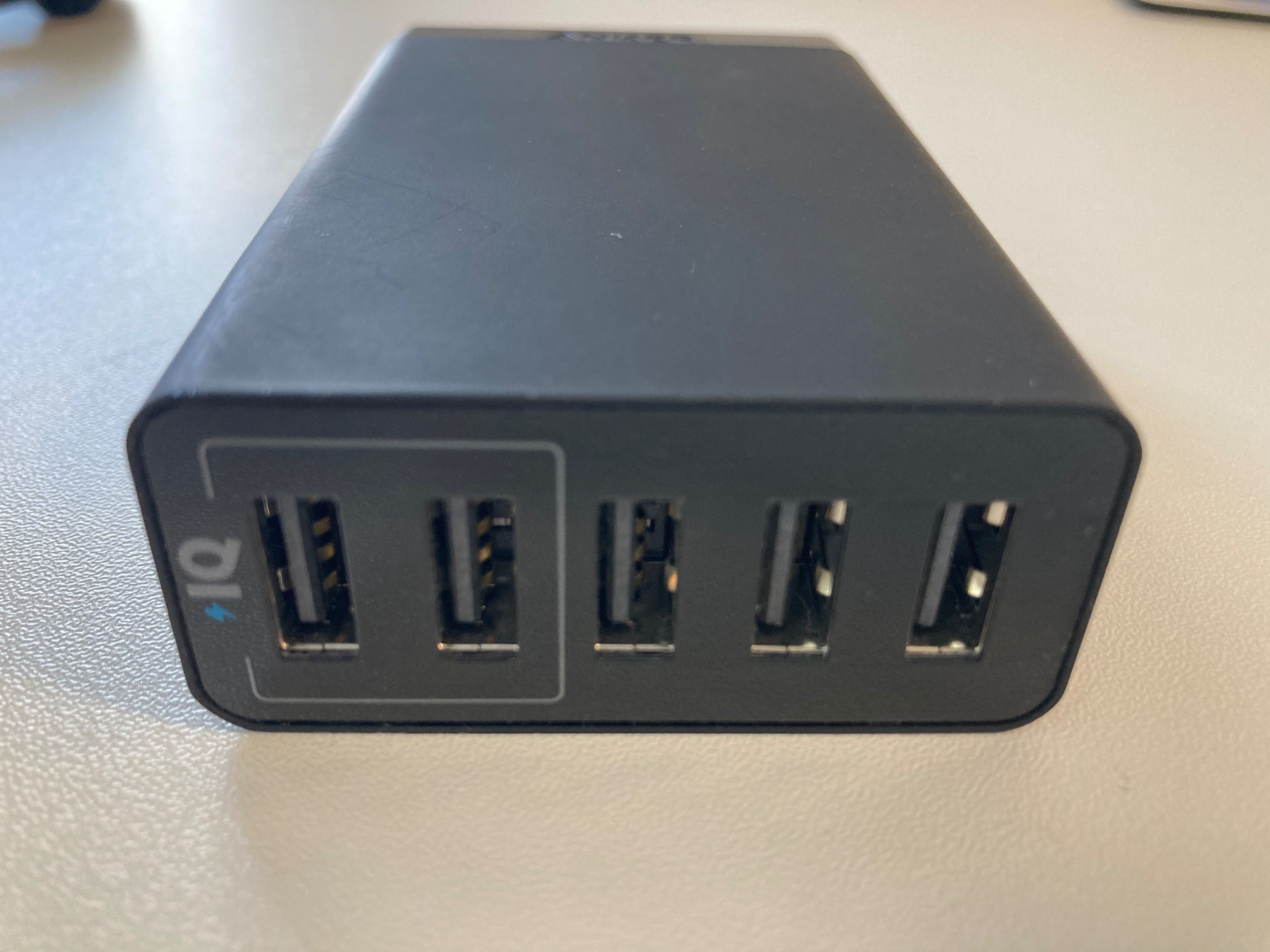 Incarcator USB retea Anker PowerPort 5 Lite A2134