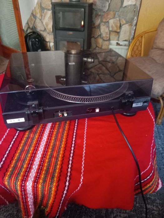 Грамофон Dual- belt drive.