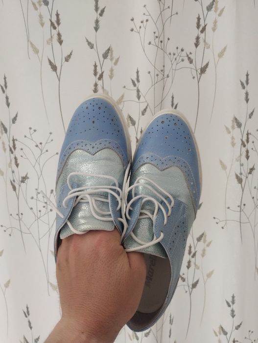 Pantofi eleganți femei