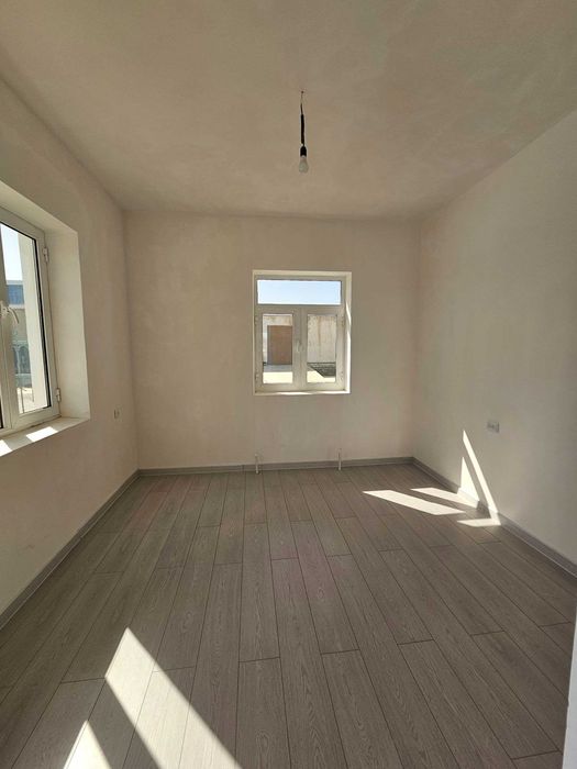 55m²li noturar bino sotiladi.