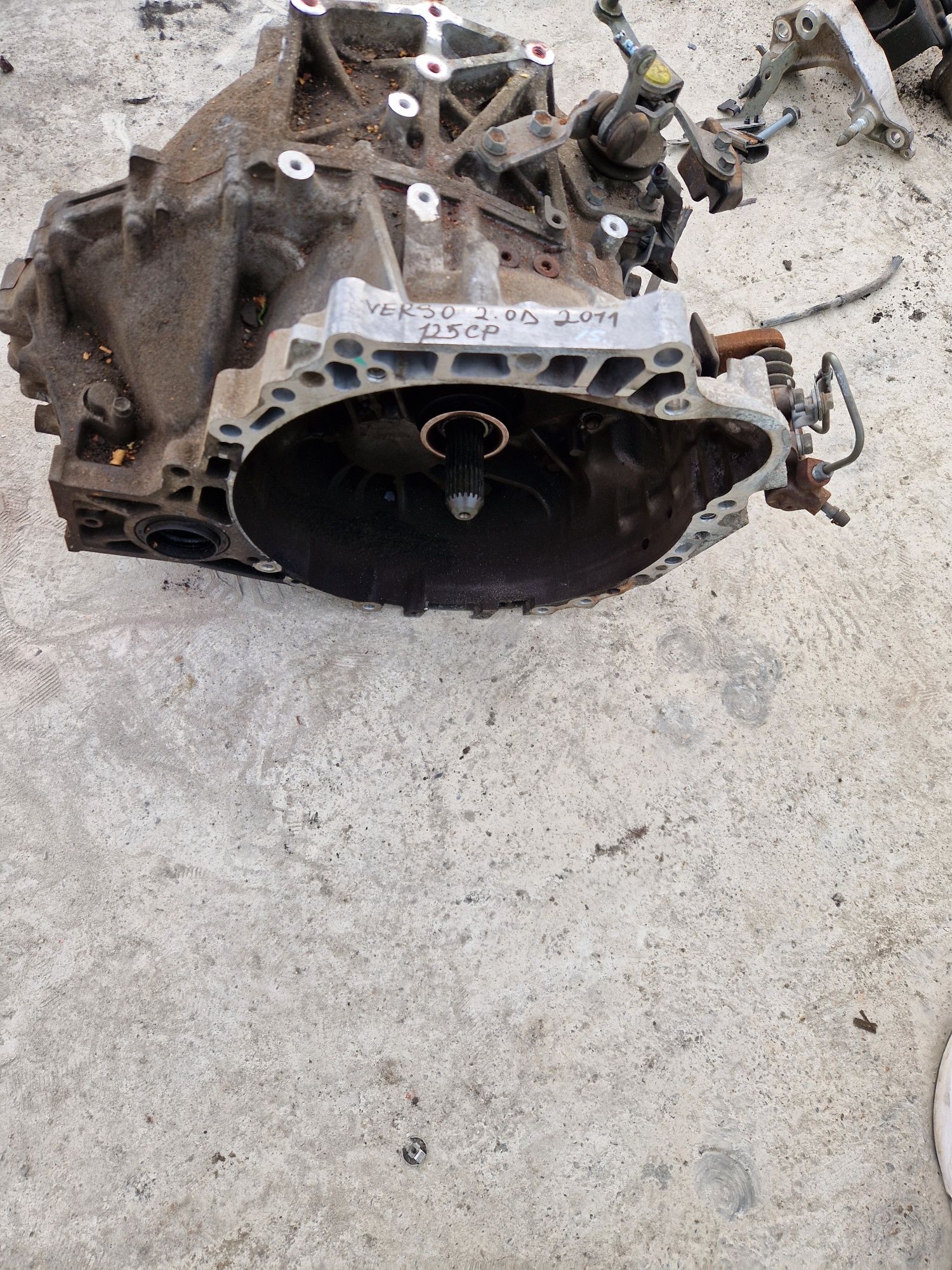 Cutie de viteze manuală Toyota Verso 2.0 D 2012 125 CP