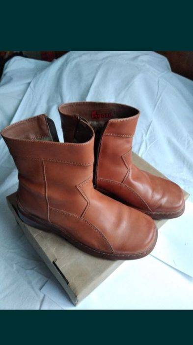 Cizme din piele naturală 100%, imblabite, cu talpa groasă din s