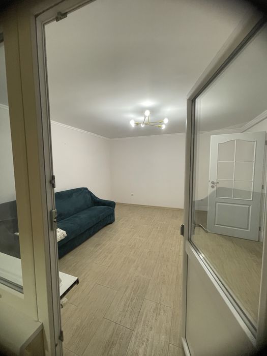 Inchiriez garsoniera (spatiu comercial) in Slatina