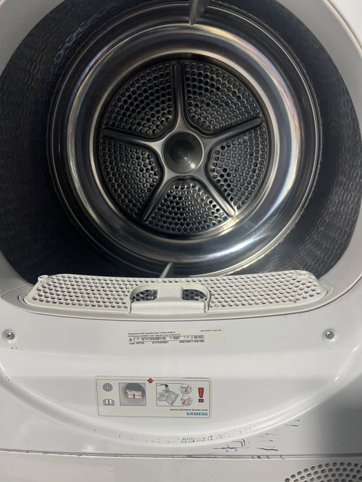 Uscator de rufe Siemens 9 kg , cu pompa de caldura