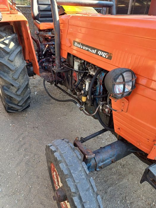 Vine tractor 445 stare foarte bună de funcționare,cu acte