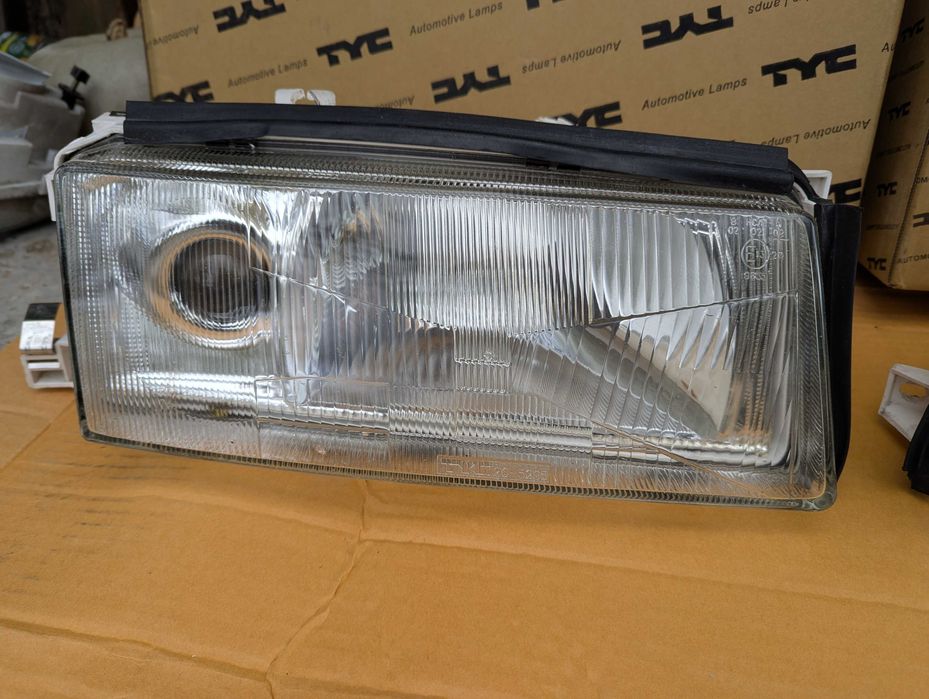 Фарове Шкода Октавия 1