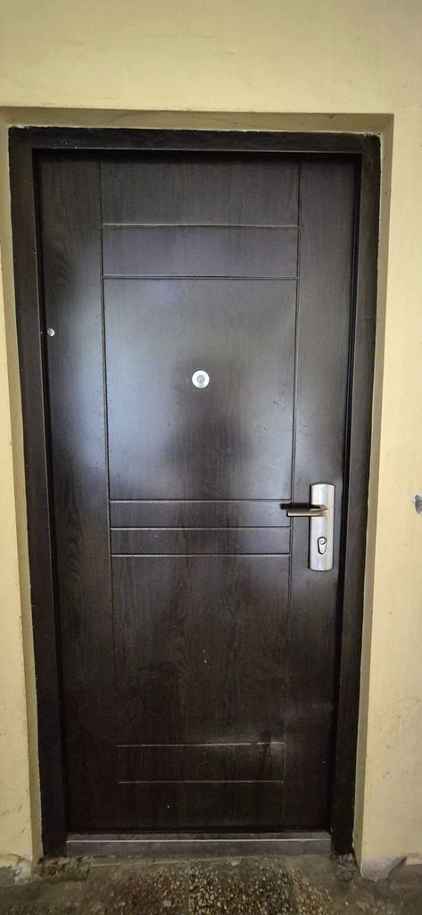 Продава се Многостаен апартамент в Разлог - 120 кв.м за 584 €/кв.м - Снимка #1