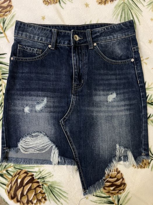 Къса дънкова пола