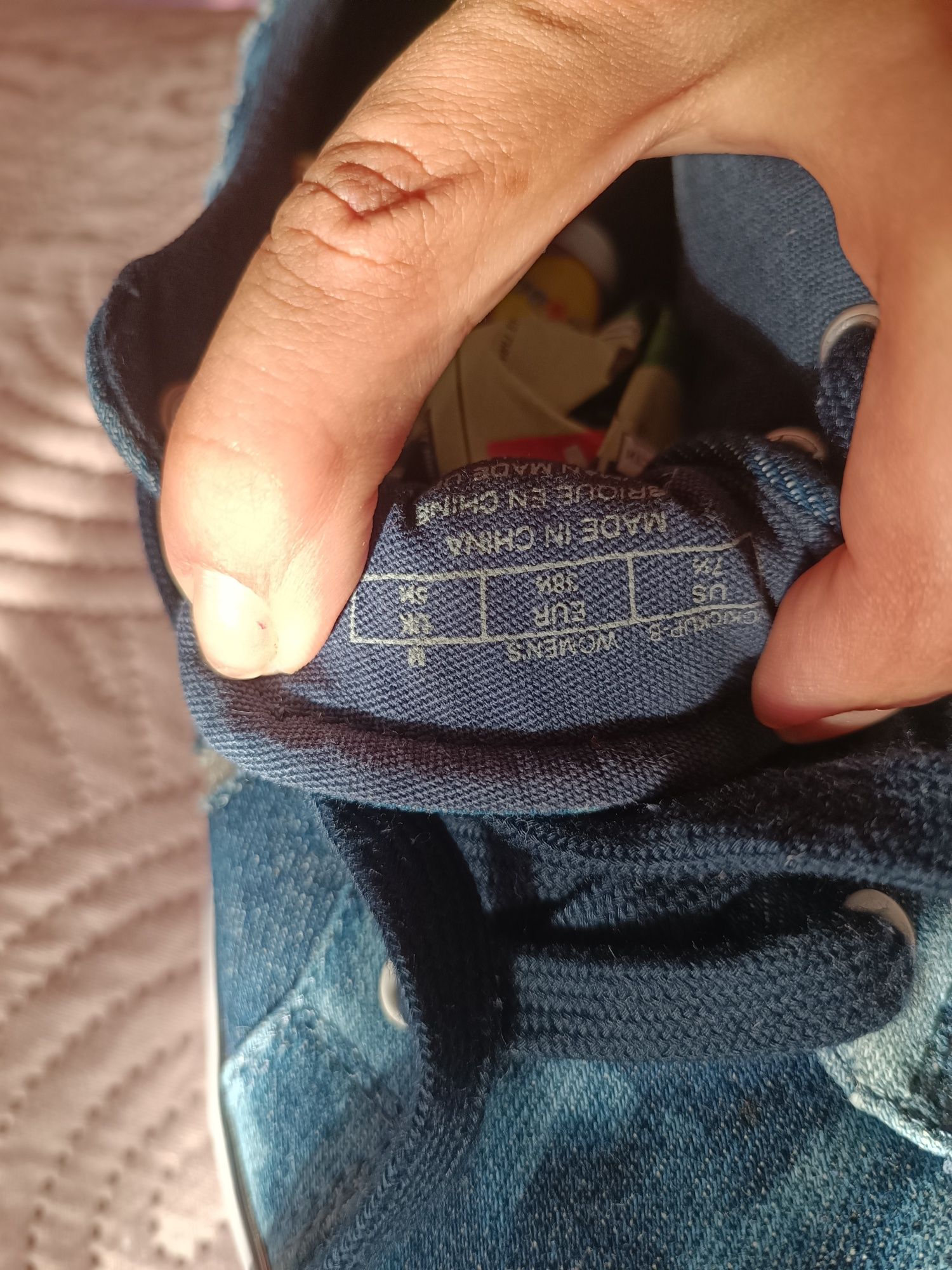 GUESS- дънкови кецове 38 номер