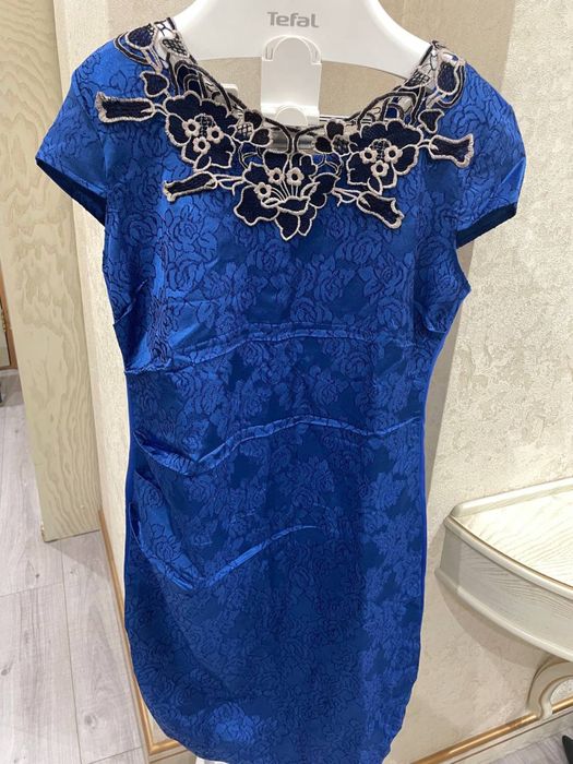 Продажа платье синего цвета