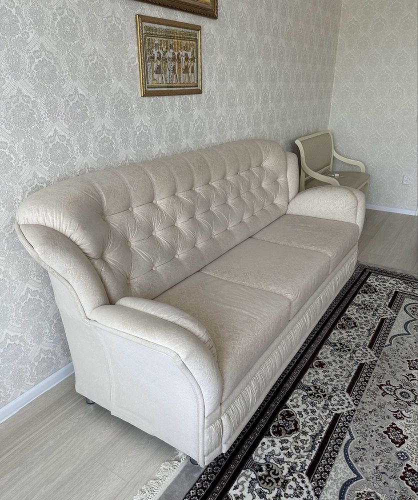 Продам диван в отличном состояние