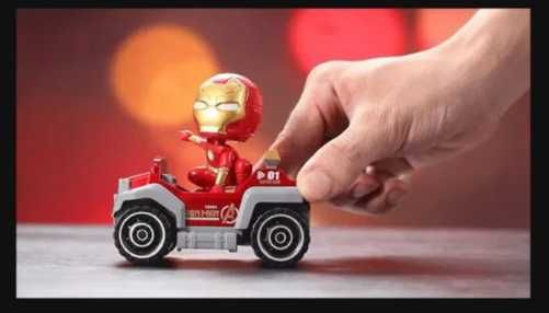 Set masinuta + erou Avengers_Ironman_Captain America