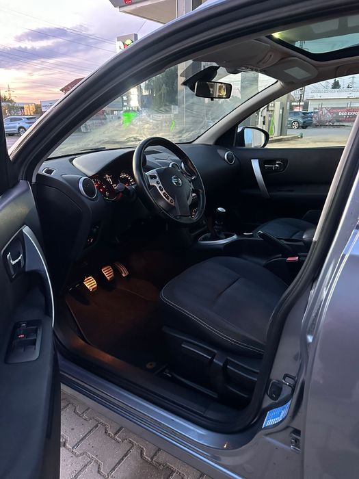 Nissan Qashqa 4x4 / euro 5 / Panoramic / RAR efectuat