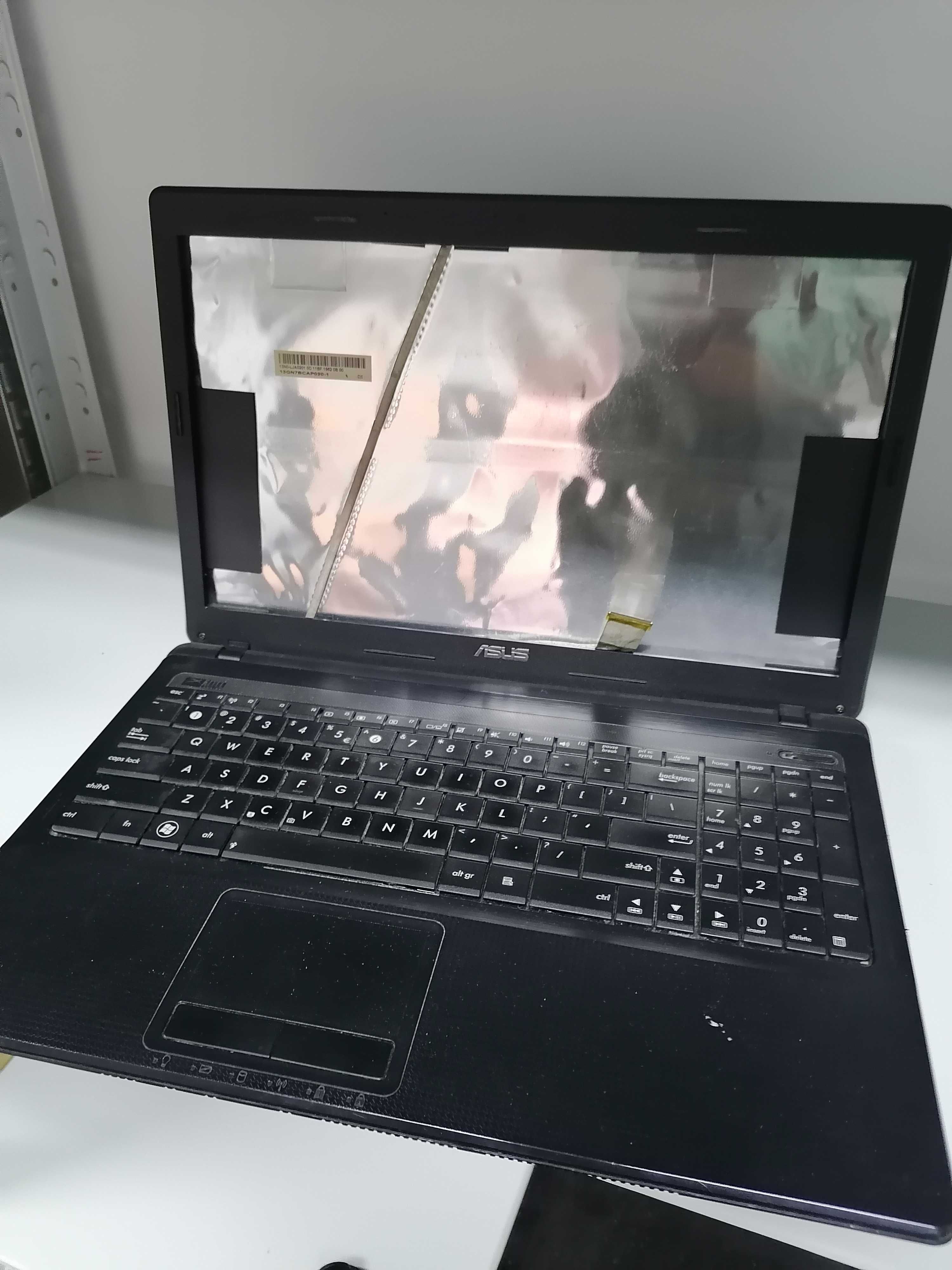 Dezmembrez laptop ASUS X54C  X54C-SX140D