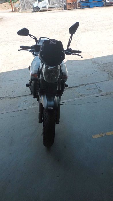 Suzuki GSR600 2011