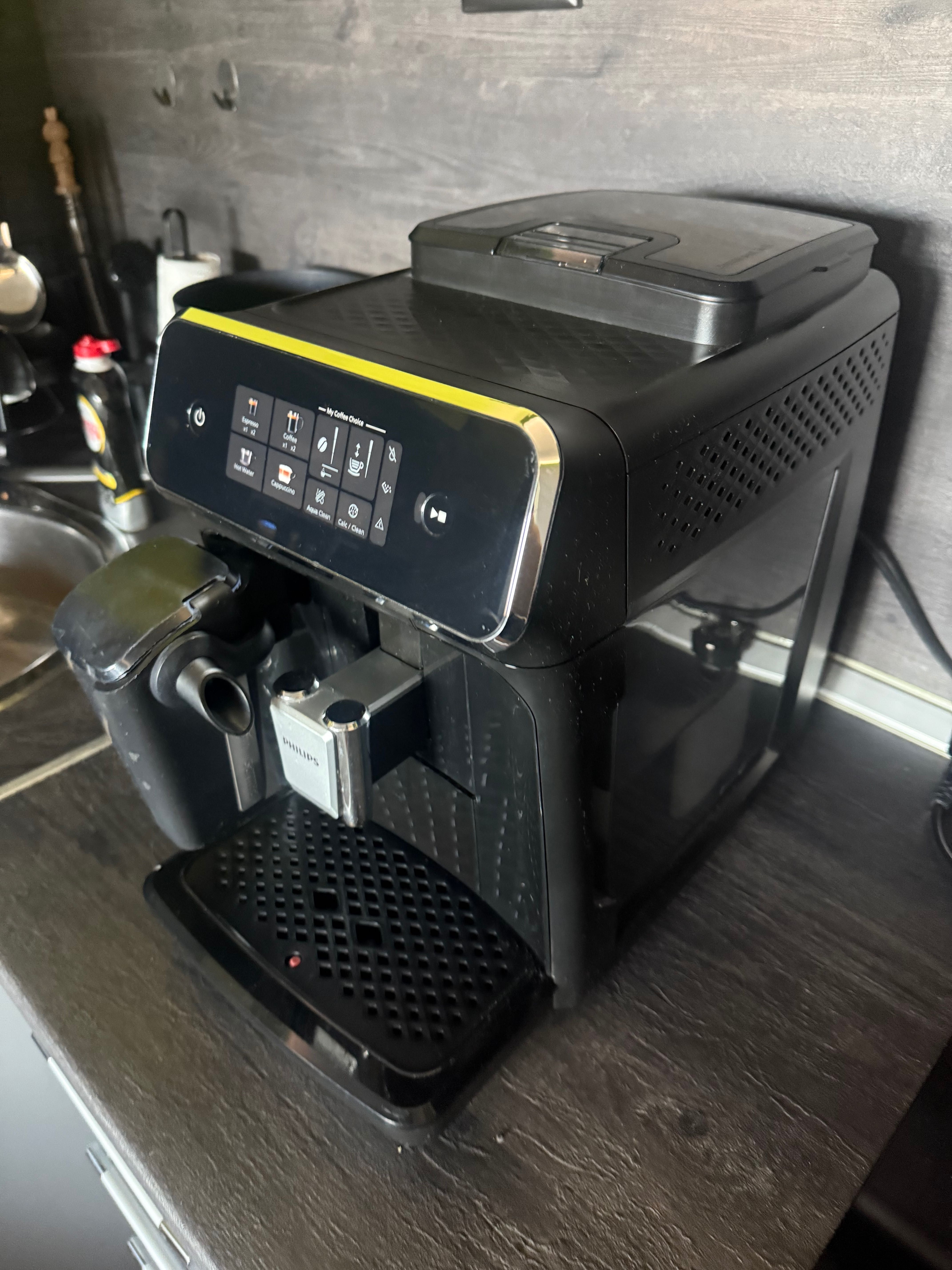 Кафеавтомат Philips Latte Go 2300