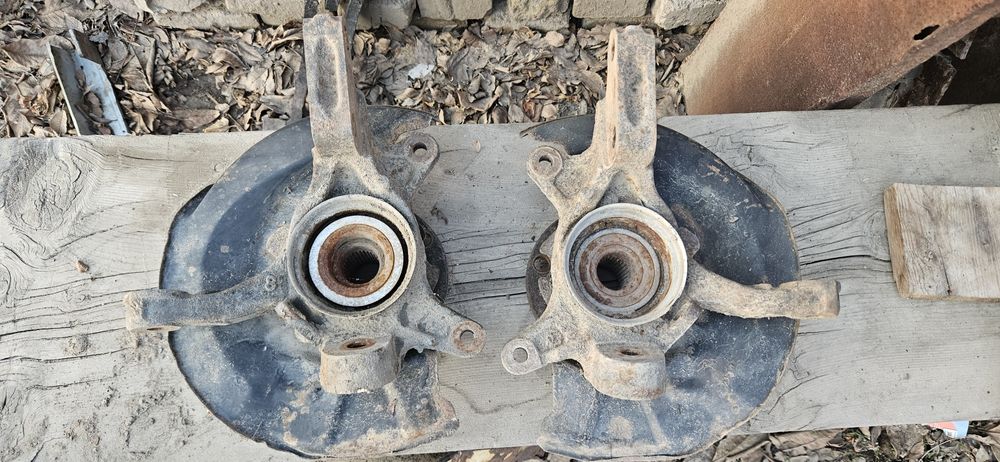 Цапфа со ступицией от виндома 20, камри 20, грация