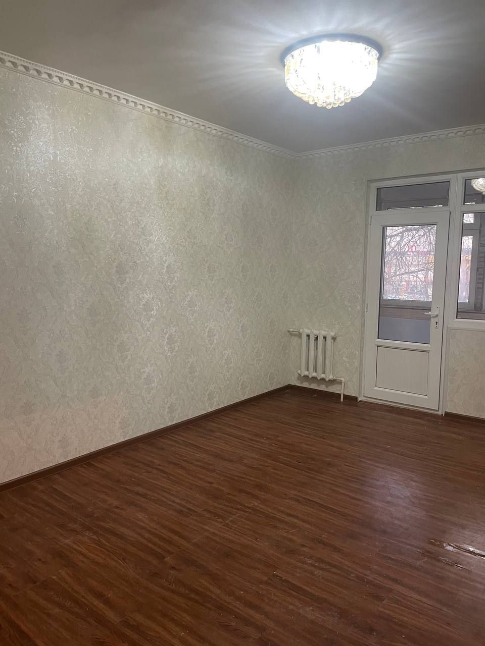 Срочно Продаётся! Чиланзар-16 кв,4/4/4-балкон 1.5х3