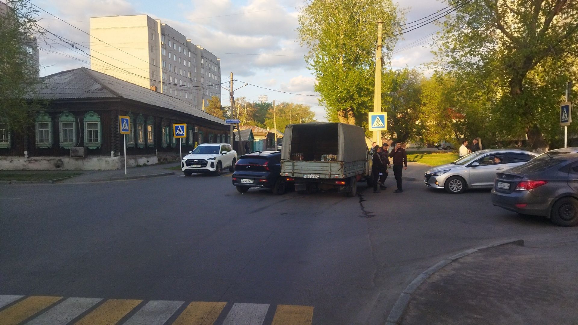 Продам газель по запчастям после дтп можно целиком 700.000