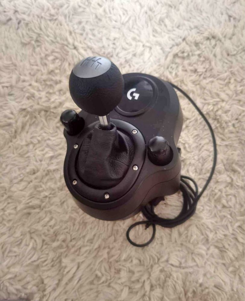 Vand Volan Logitech G29