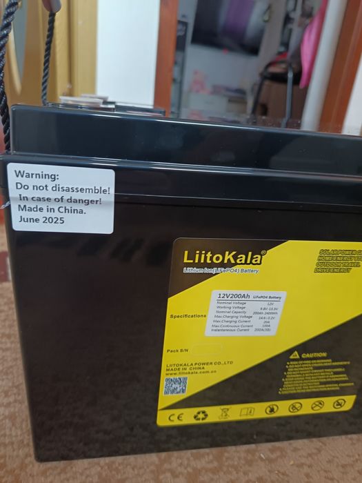 Baterie lifepo4 200amperi,noi,12volti