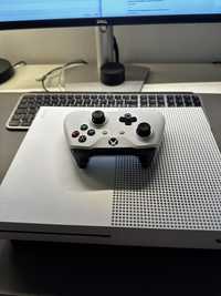 Xbox one S 1TB + 1 controller