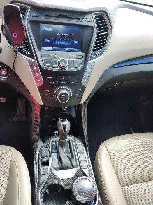 Hyundai Grand Santa Fe