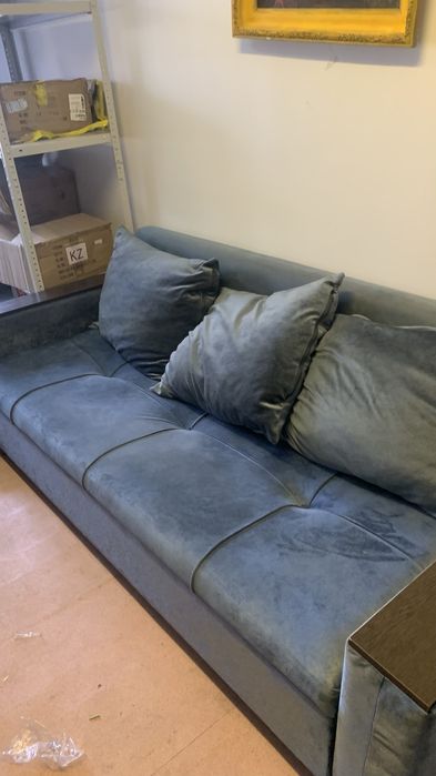 Диван прямой деревянный