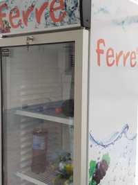 Срочно! Продаётся холодильник витринный Ферре