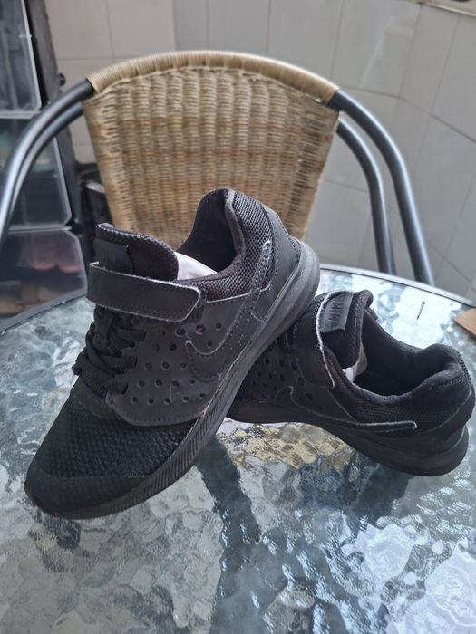 Adidasi Nike nr.31,5