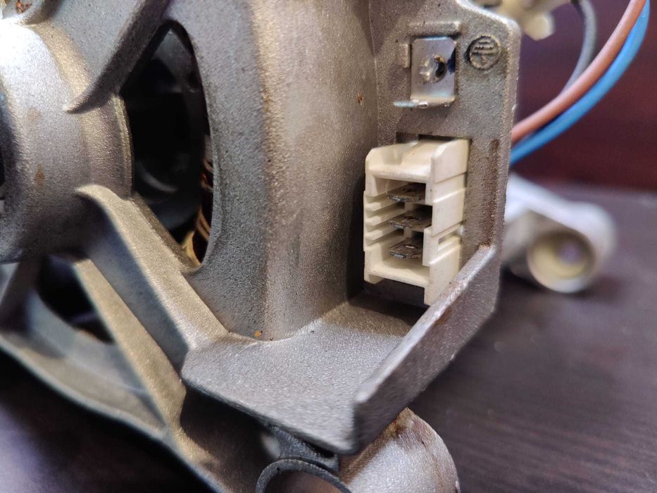 motor 3 pini Masina de spalat Electrolux PerfectCare600 / C138