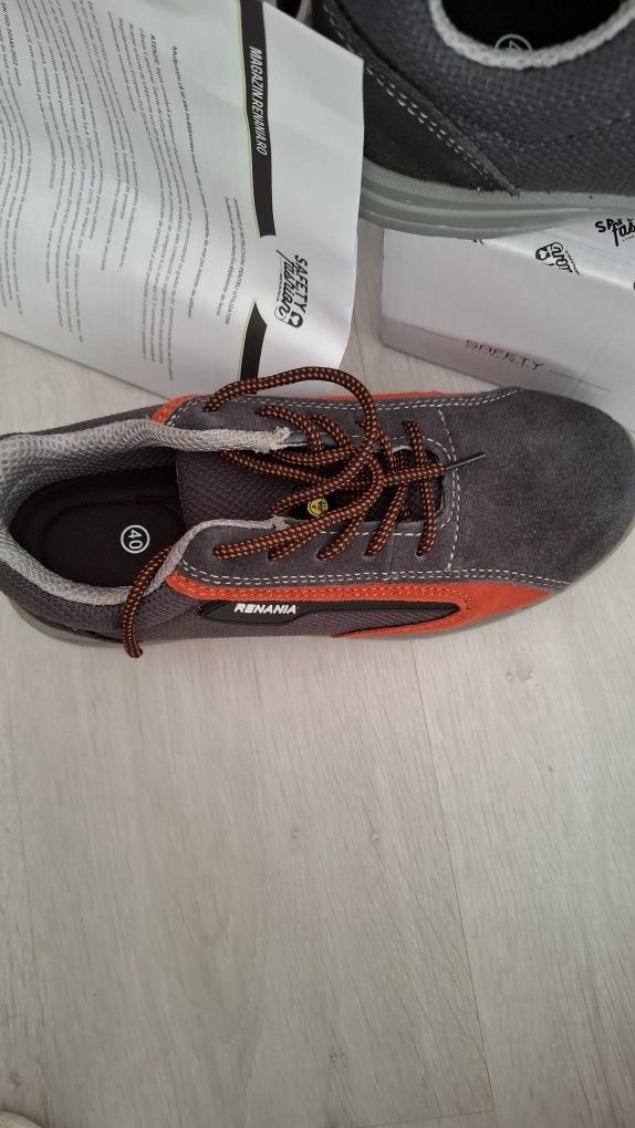Pantofi de protecție