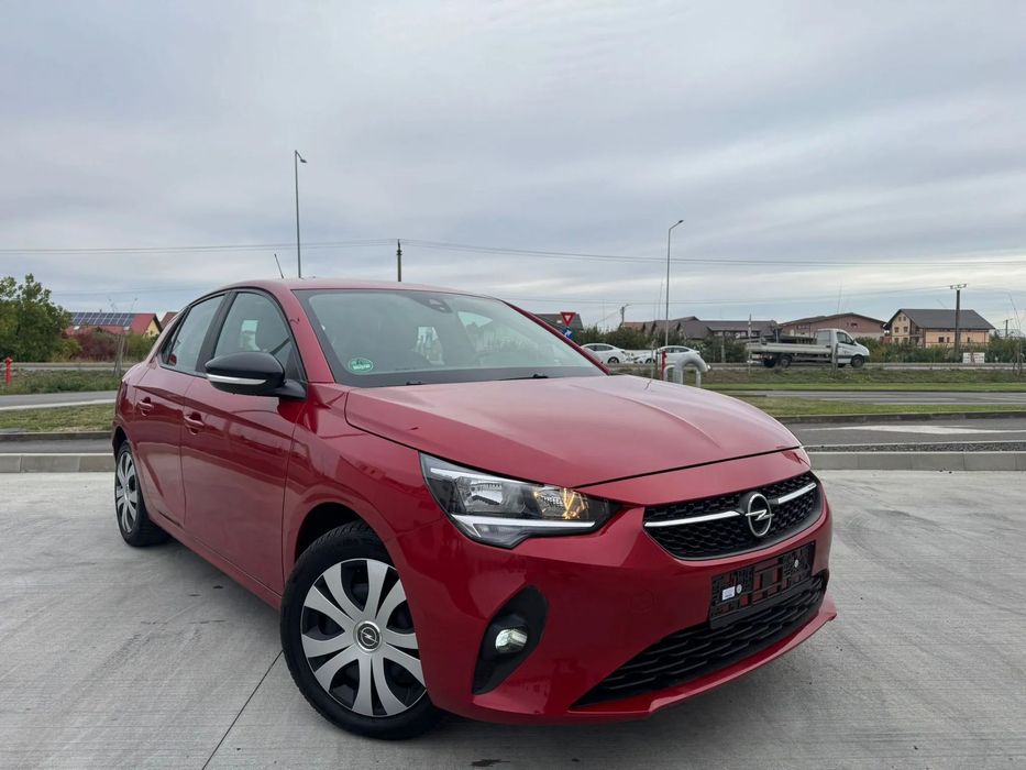 Opel Corsa navigatie/scaune incalzite/volan incalzit/car play