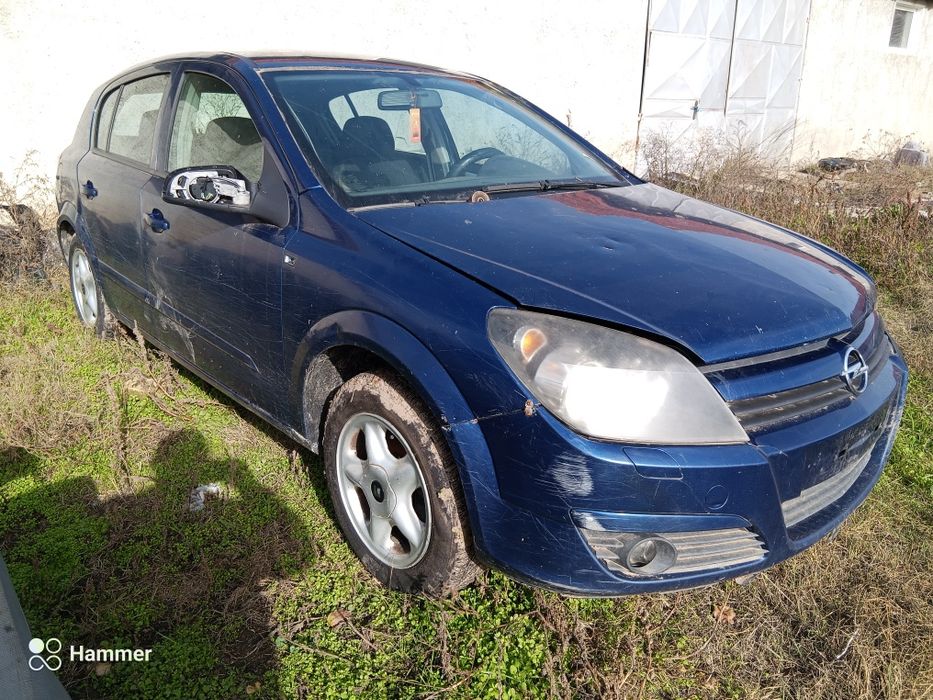 Продавам opel astra h 1.6 бензин на части