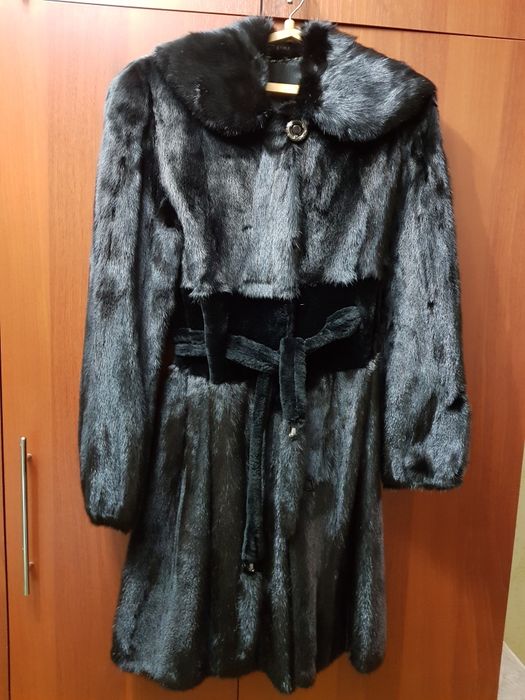 Шуба норковая черная