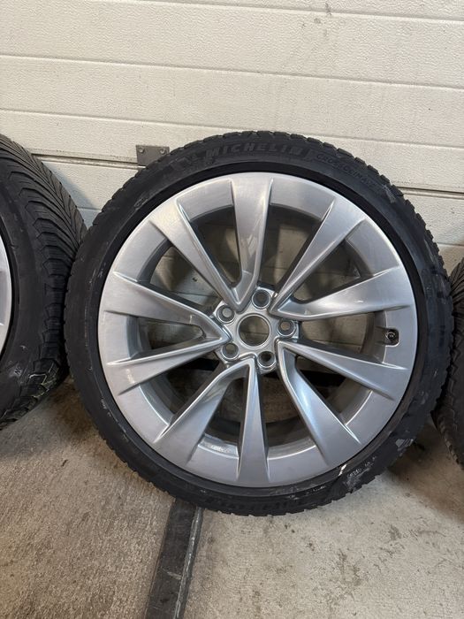 Jante Stiletto 19 inch pentru Tesla Model 3