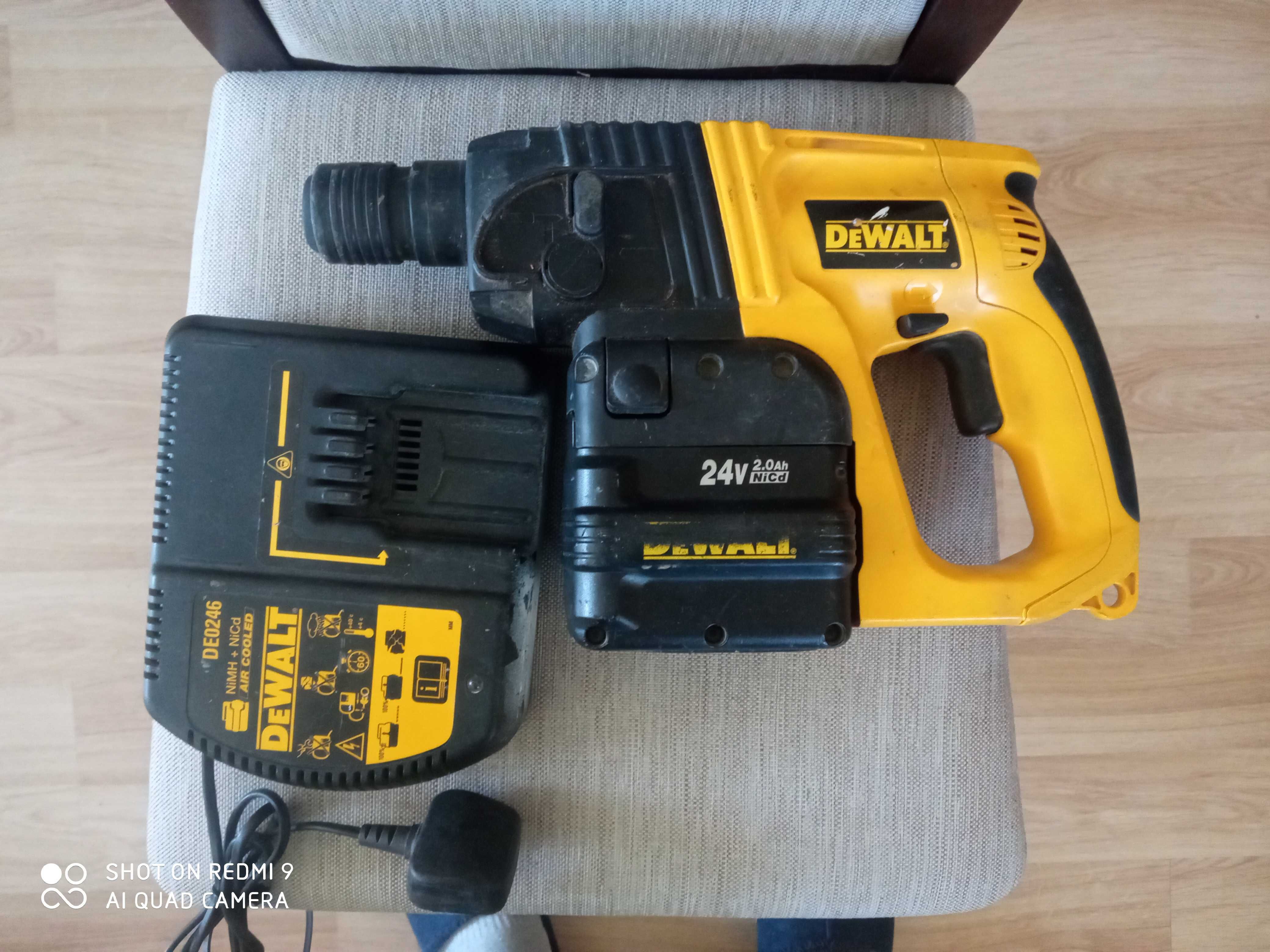 Dewalt DW004 Перфоратор