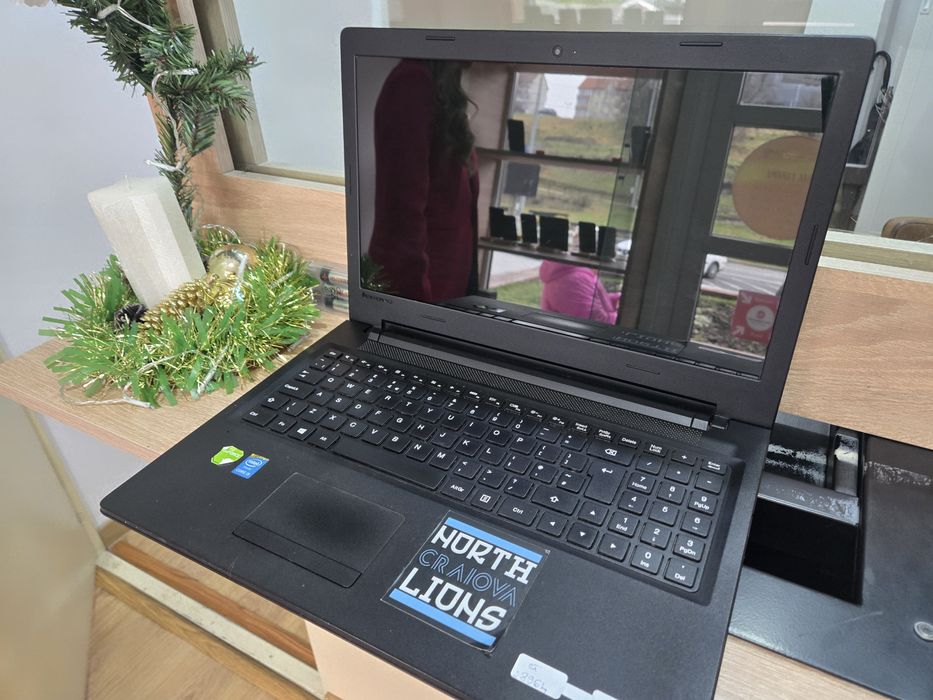 Laptop Lenovo IdeaPad i5 5200U 4GB RAM Windows 10