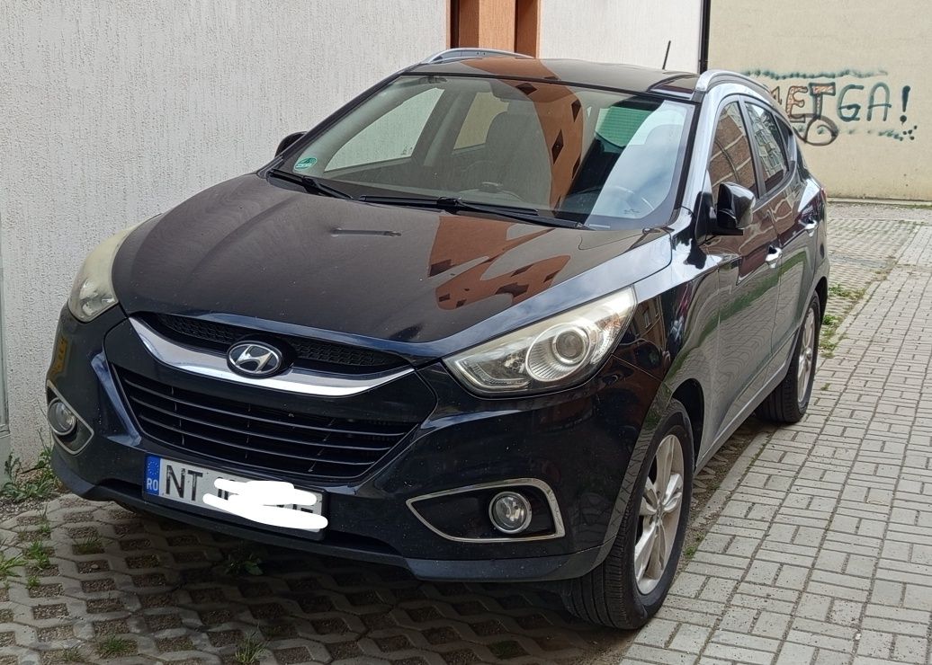Vând Hyundai ix35