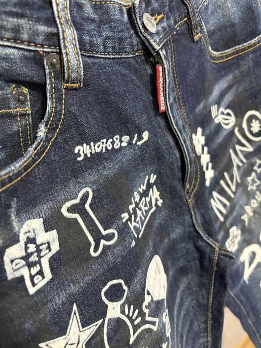 Blugi Dsquared2 model NOU marimea S