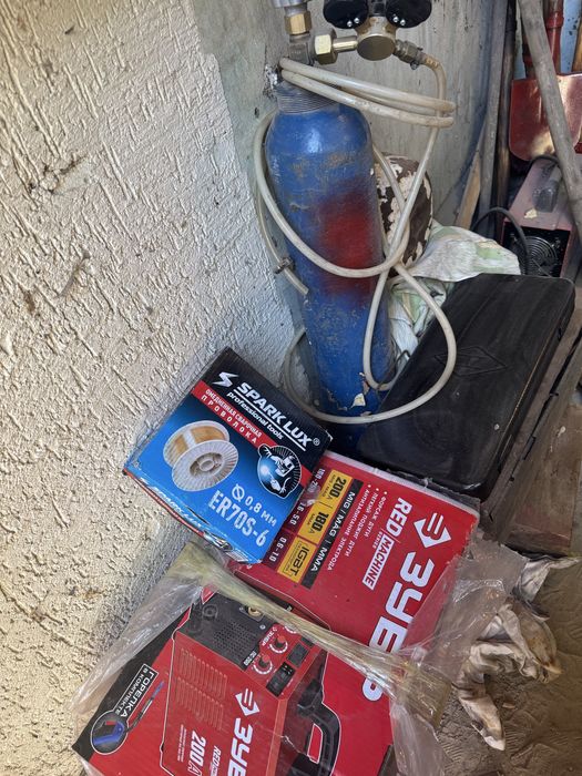 Сварочный аппарат зубр а наборе кислородный баллон редуктор