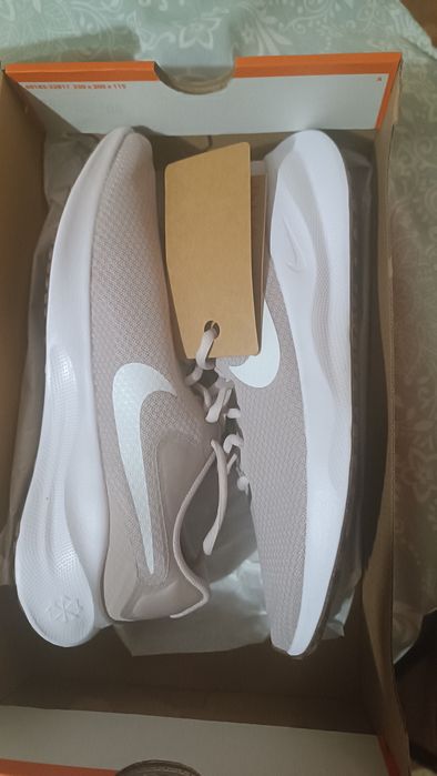 Маратонки Nike Revolution 7