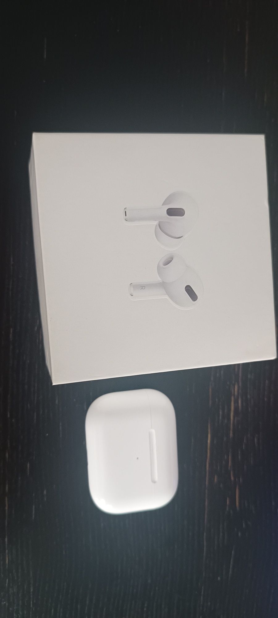 Casti Air Pods in stare buna