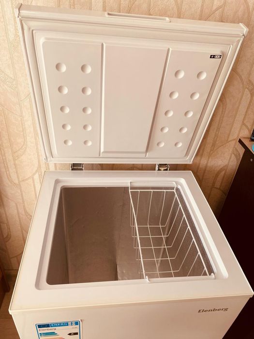 Продам морозильник