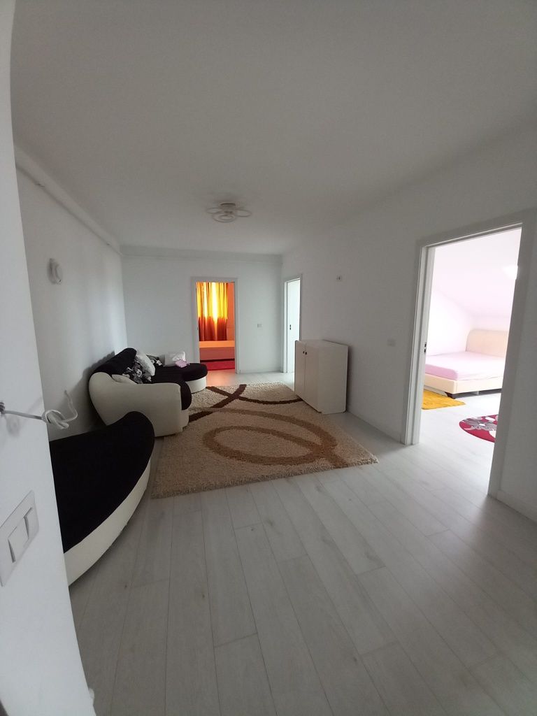 Apartament  de închiriat 87 mp