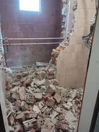 Транспорт и хамалски услуги  Кърти чисти извозва  Хамалски