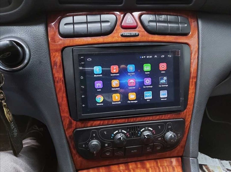 Navigatie GPS Android Mercedes C220 Waze YouTube Wifi Bluetooth US