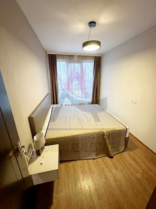 Дава се под наем Тристаен апартамент в Варна, Левски - 70 кв.м за 550 € - Снимка #2