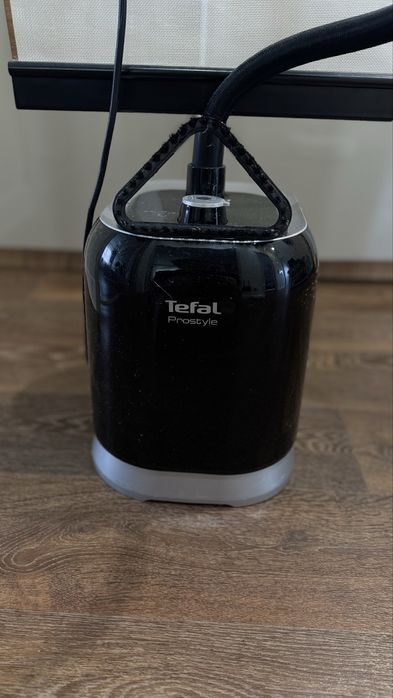 Продам отпариватель Tefal