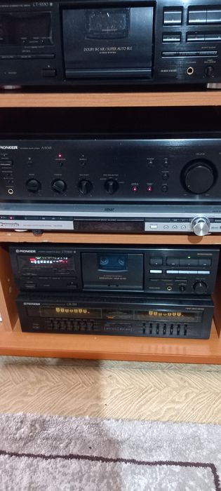Vând casetofon pioneer deck3 capete